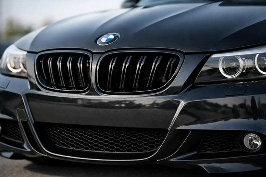 Решетка бъбреци за BMW E90 с агресивна визия